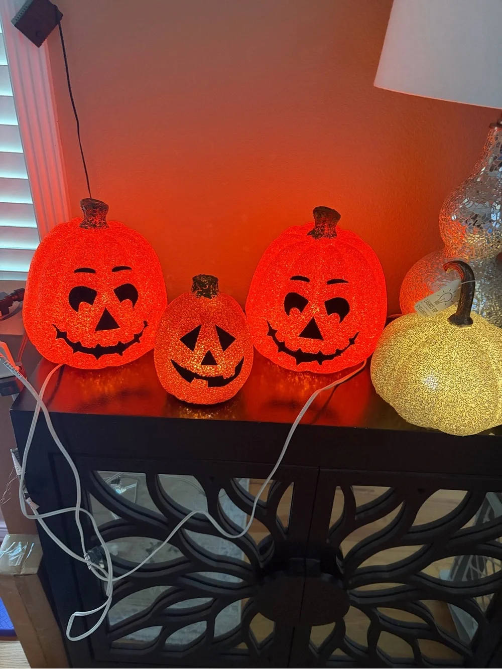 3 Vintage Side Seasons Popcorn Light up Pumpkins and 1 Silver Pumpkin